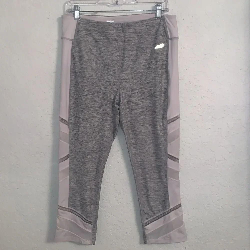Avia Actiwear Mesh Cutout Details Gray Capri Leggings Size L